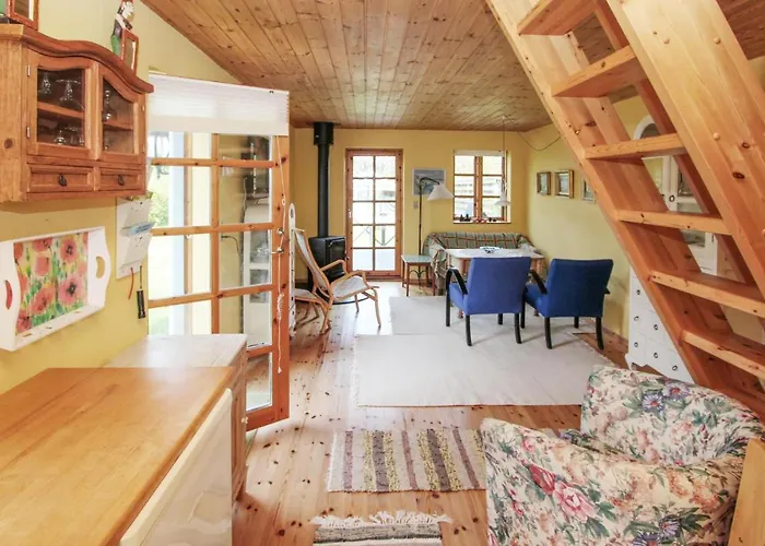 Amazing In Samso With 1 Bedroom Ballen (Samso)